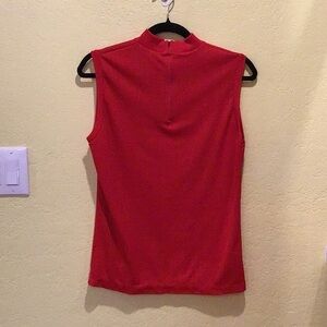 Red Fitted Sleeveless Tank Top with Mandarin Collar z14